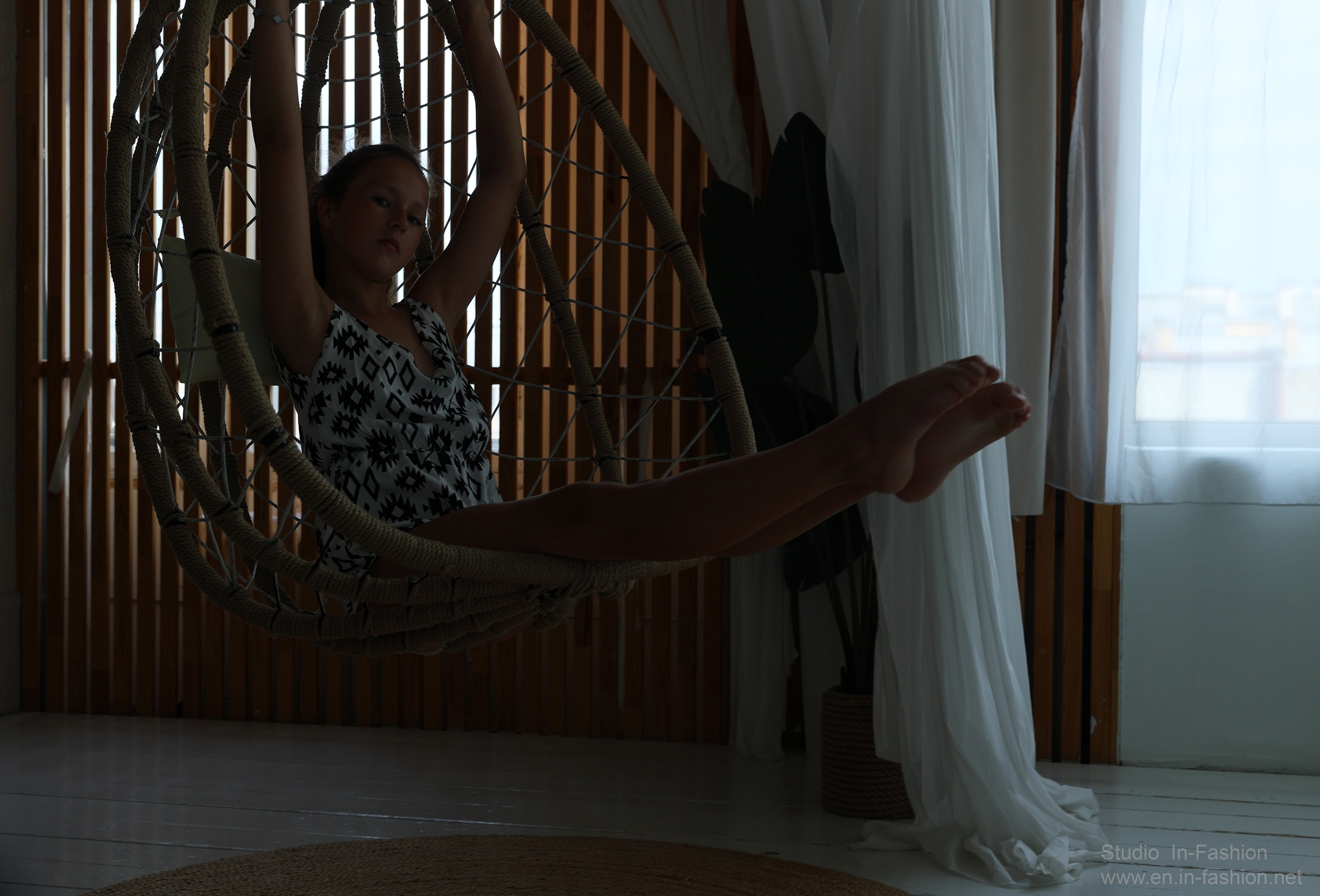 Masha. Swing
